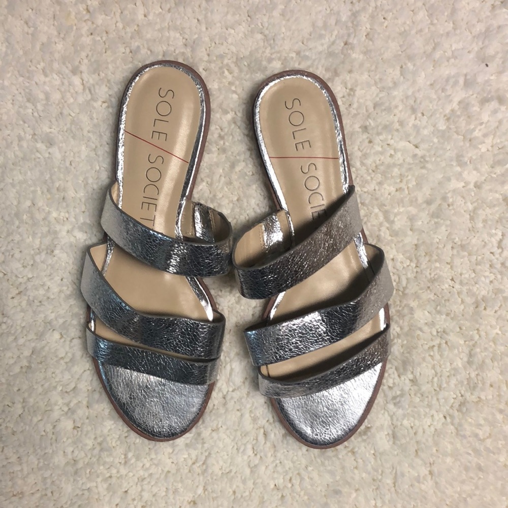 Sole society silver 9.5